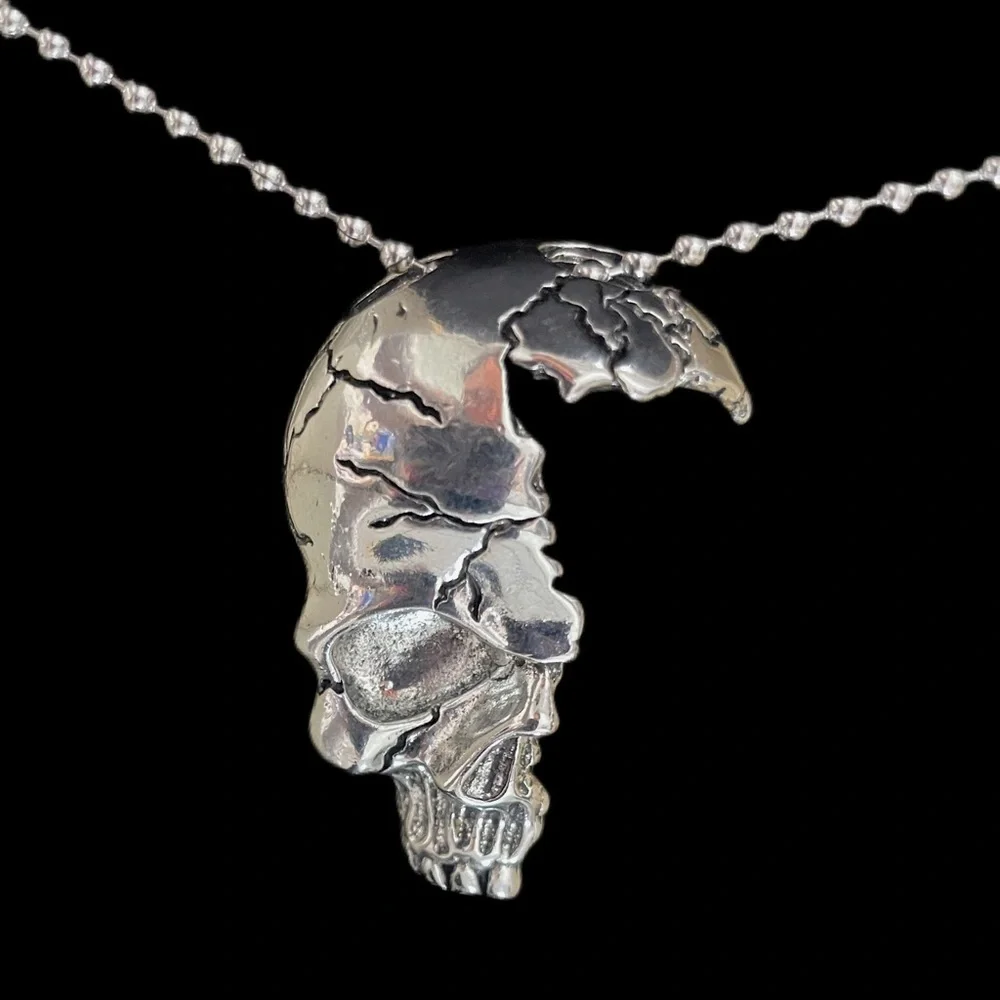 Half Broken Skull Pendant Chain Set